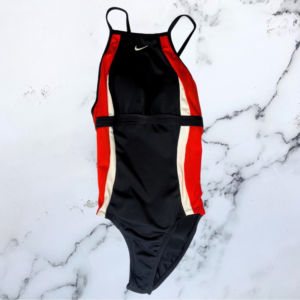 Nike Hydrastrong Cut Out Tank - Black & Red